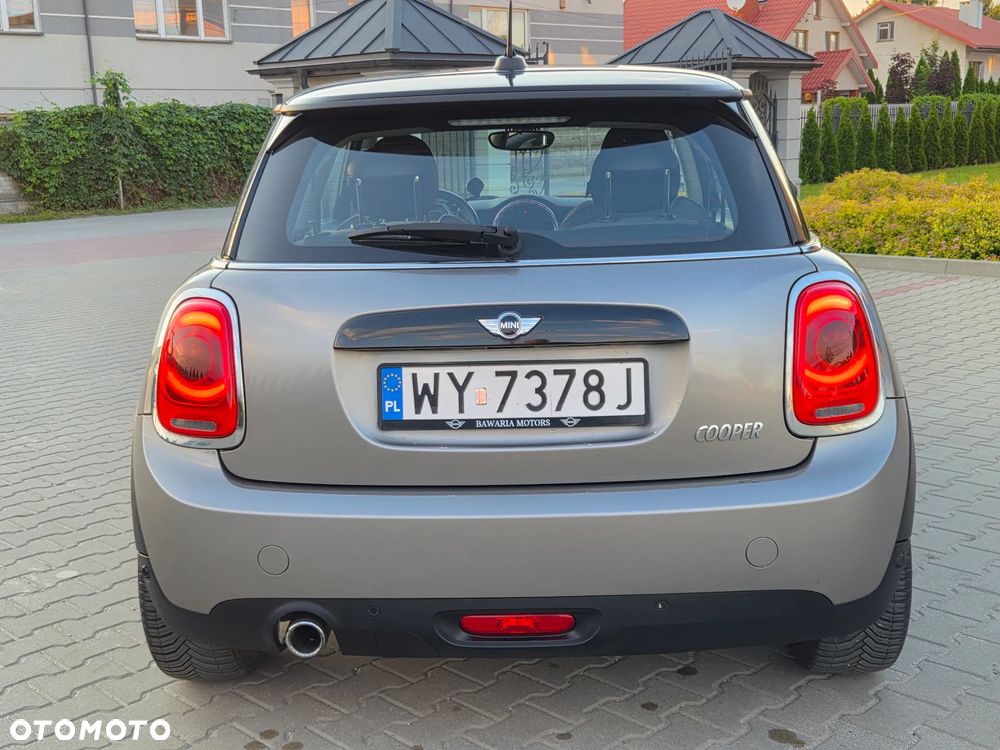 MINI Cooper Seven Chili - 32