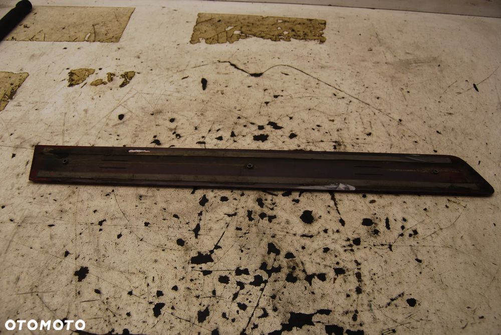 LISTWA BŁOTNIKA LEWY PRAWY TYŁ 8P3853983B 8P3853984 AUDI A3 8P 3D LZ9Y/ LY3J/ LY9B/ LY7W 8P3853983C - 5