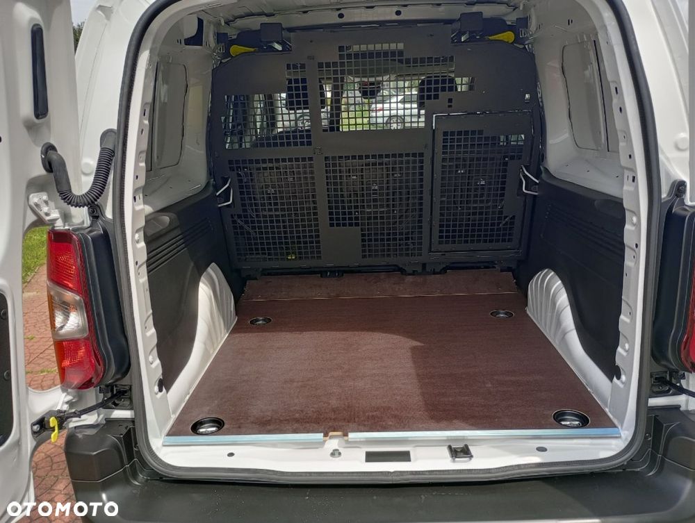 Peugeot Partner - 11