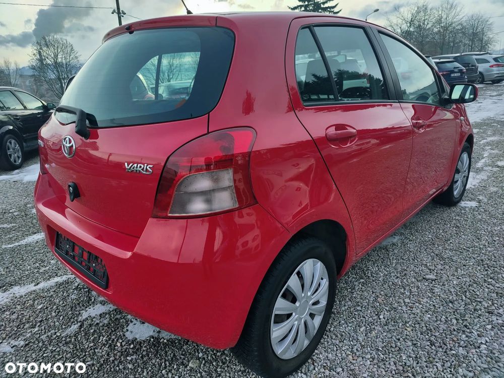 Toyota Yaris - 2