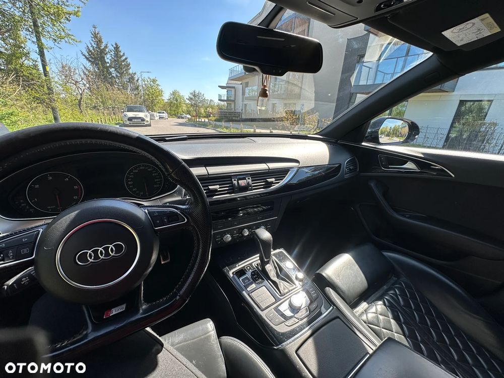 Audi A6 Avant 2.0 TDI Ultra S tronic - 12