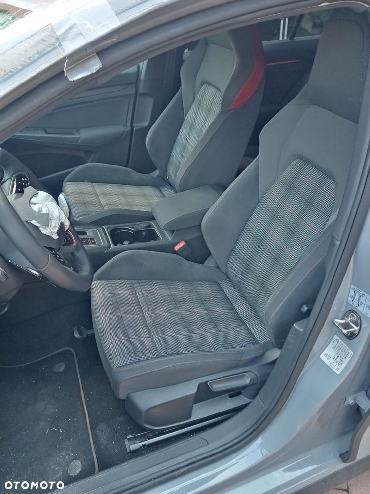 Volkswagen Golf GTI 2.0 TSI OPF DSG Performance - 11