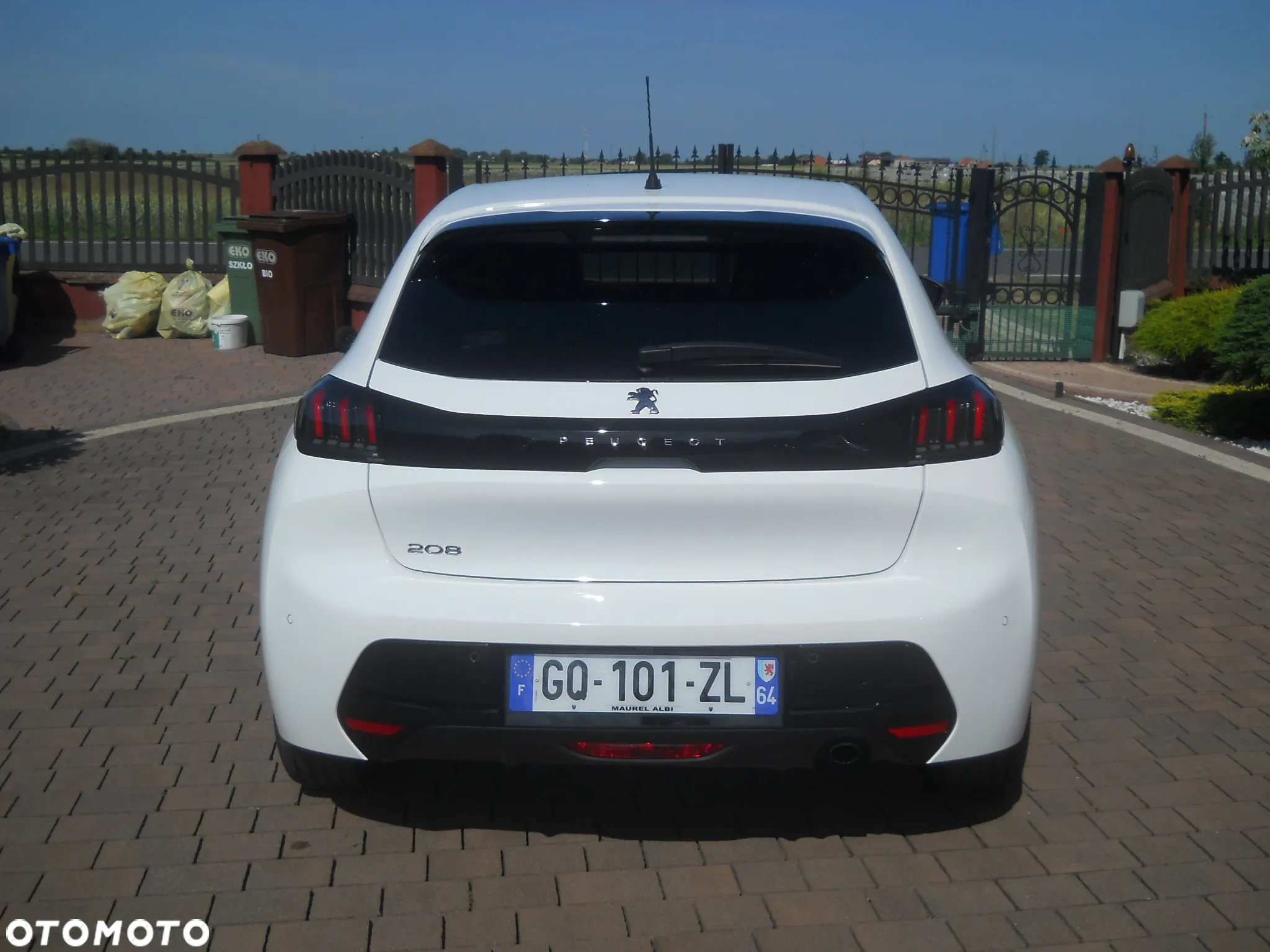 Peugeot 208 1.5 BlueHDi Allure Pack S&S - 4
