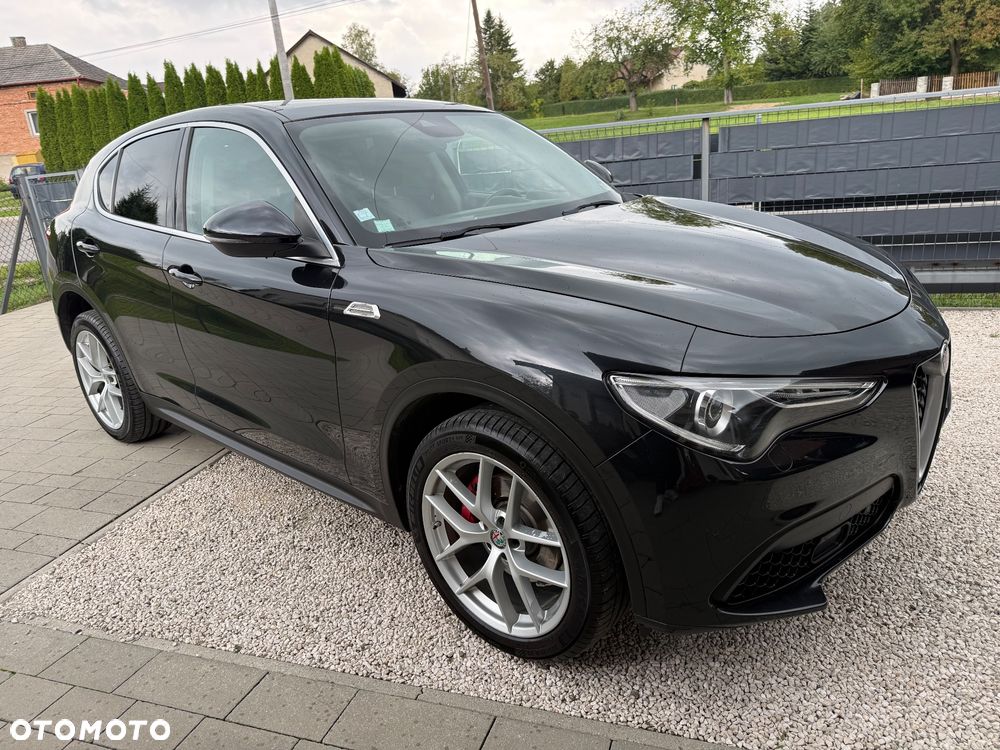 Alfa Romeo Stelvio - 3