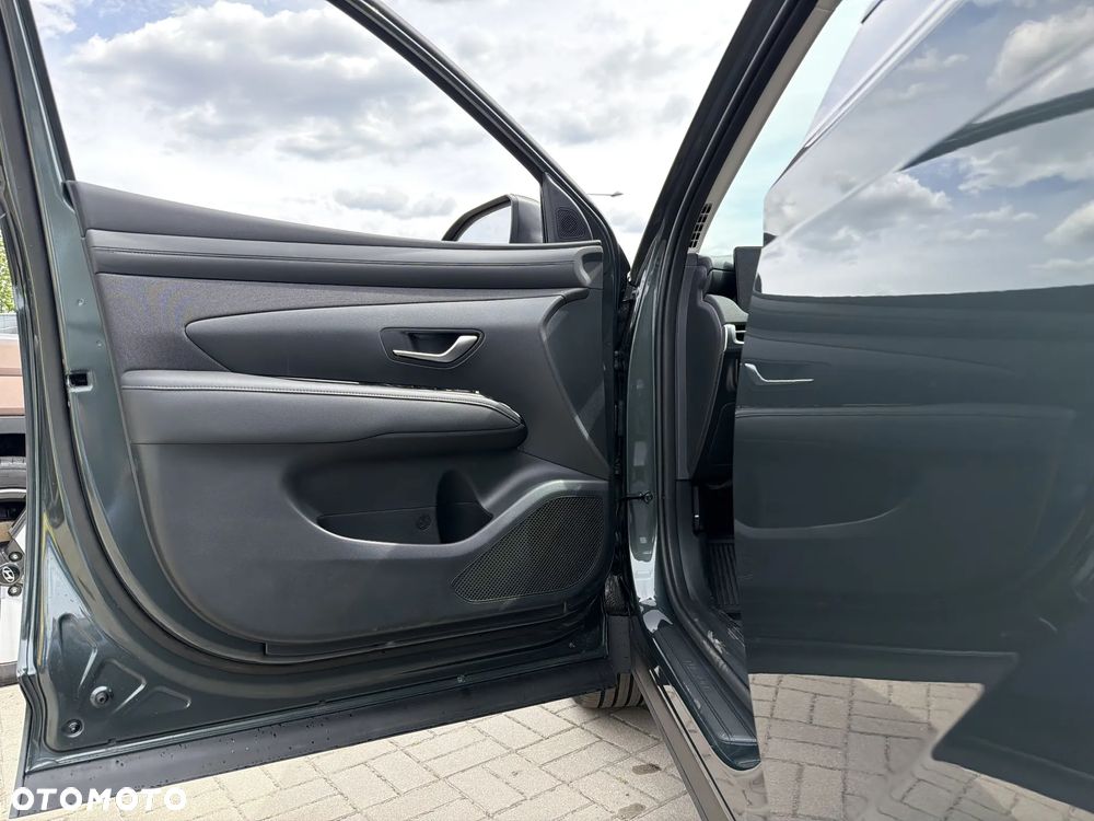 Hyundai Tucson 1.6 T-GDi HEV Smart 2WD - 11