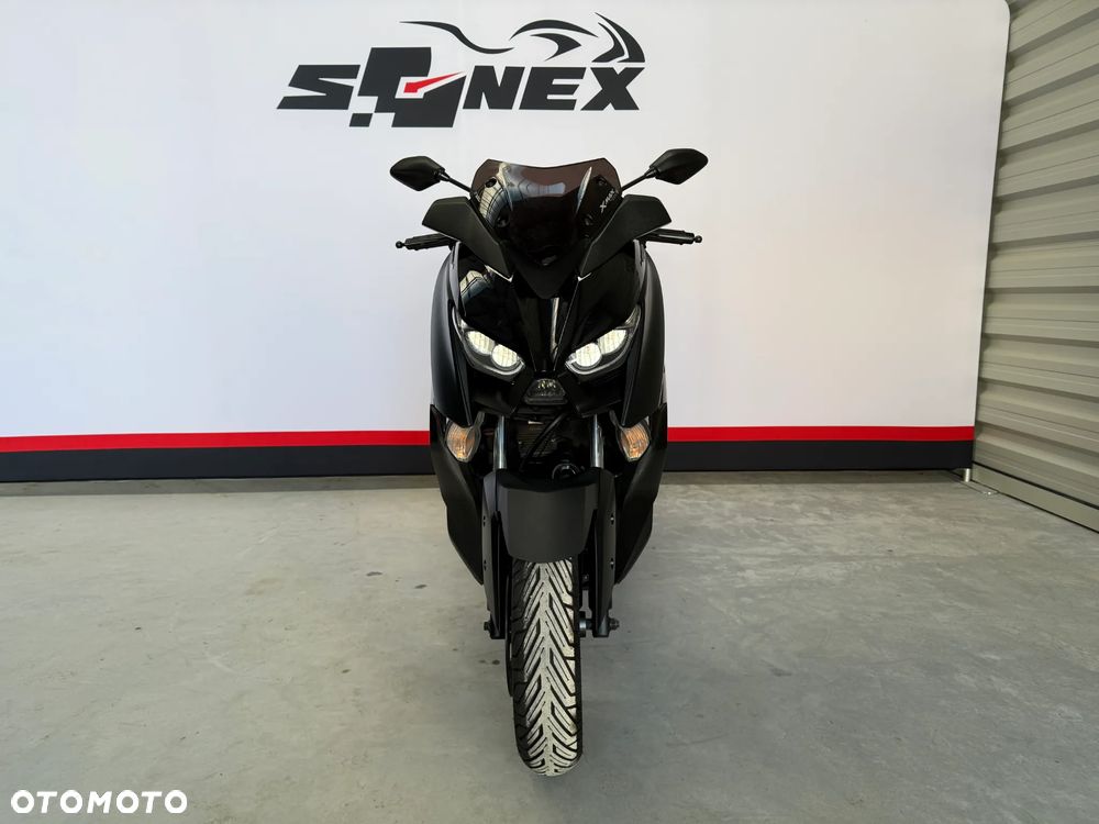 Yamaha X-max - 25