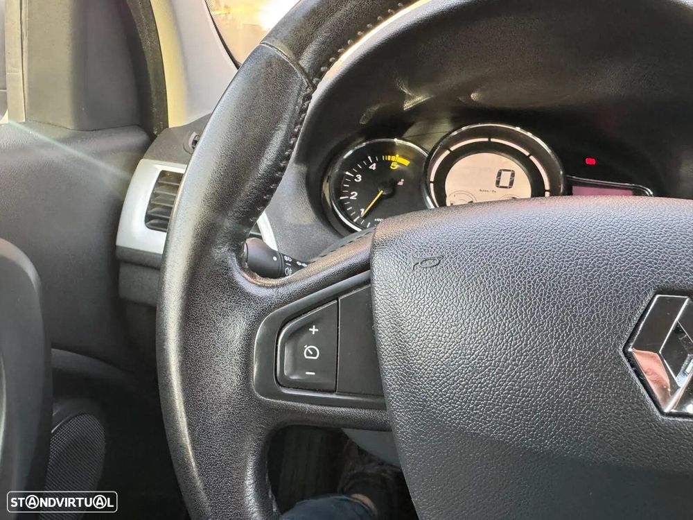 Renault Mégane Sport Tourer 1.5 dCi Limited - 28