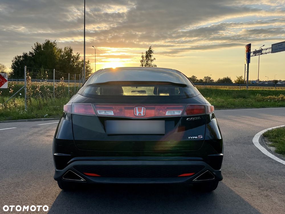 Honda Civic 1.8 TypeS + - 4