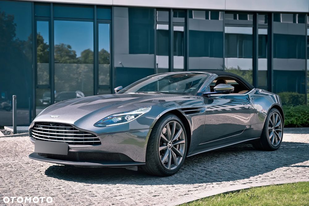 Aston Martin DB11 V8 Volante - 23
