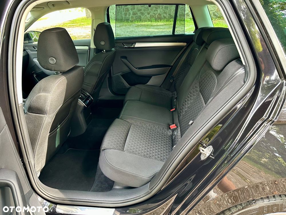 Skoda Superb 2.0 TDI DSG L&K - 11