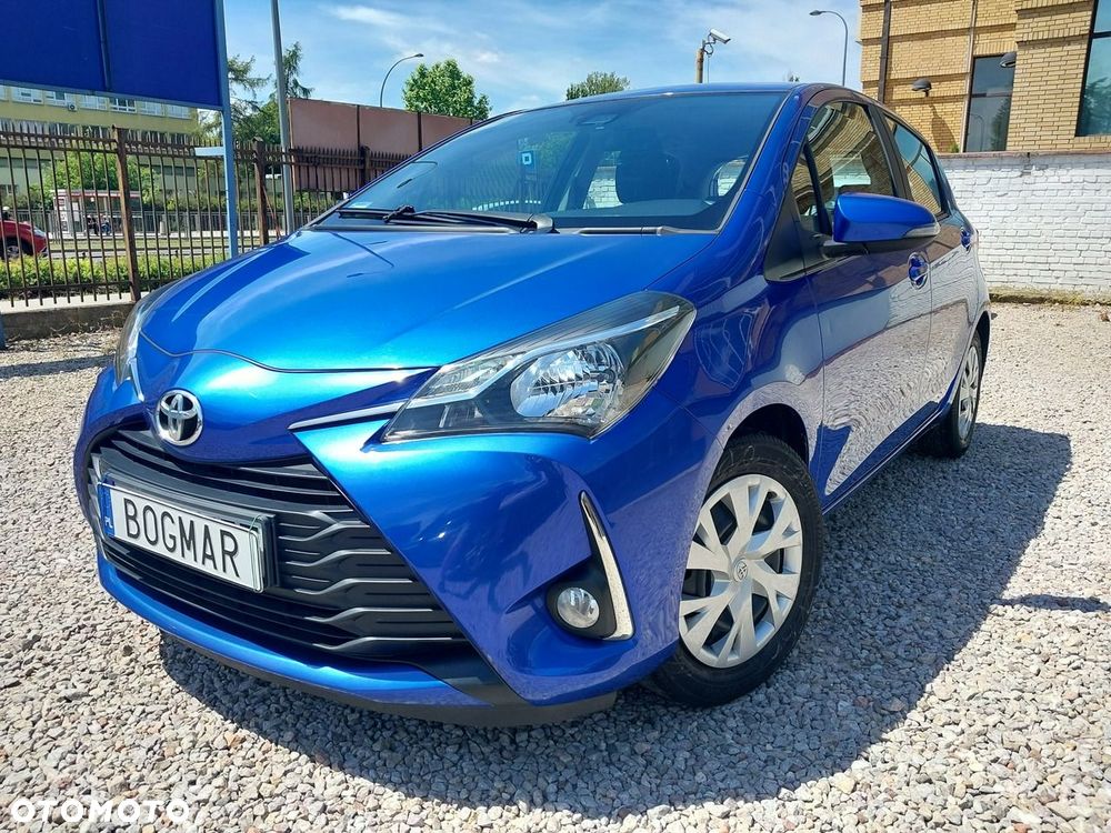 Toyota Yaris 1.5 Premium - 11