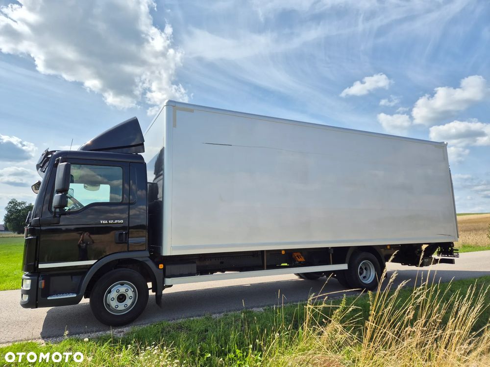 MAN TGL 12.250 3 osobowy oryginał 6.2m 7.6m HAK AUTOMAT KLIMA 12000kg ESP EURO 6 / TOP STAN / okazja nauka jazdy MOŻLIWOŚĆ DOSTOSOWANIA elka - 41
