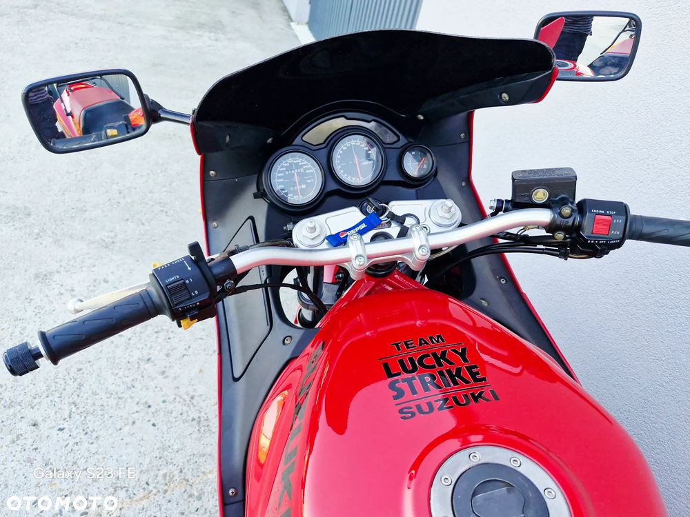 Suzuki RF - 18