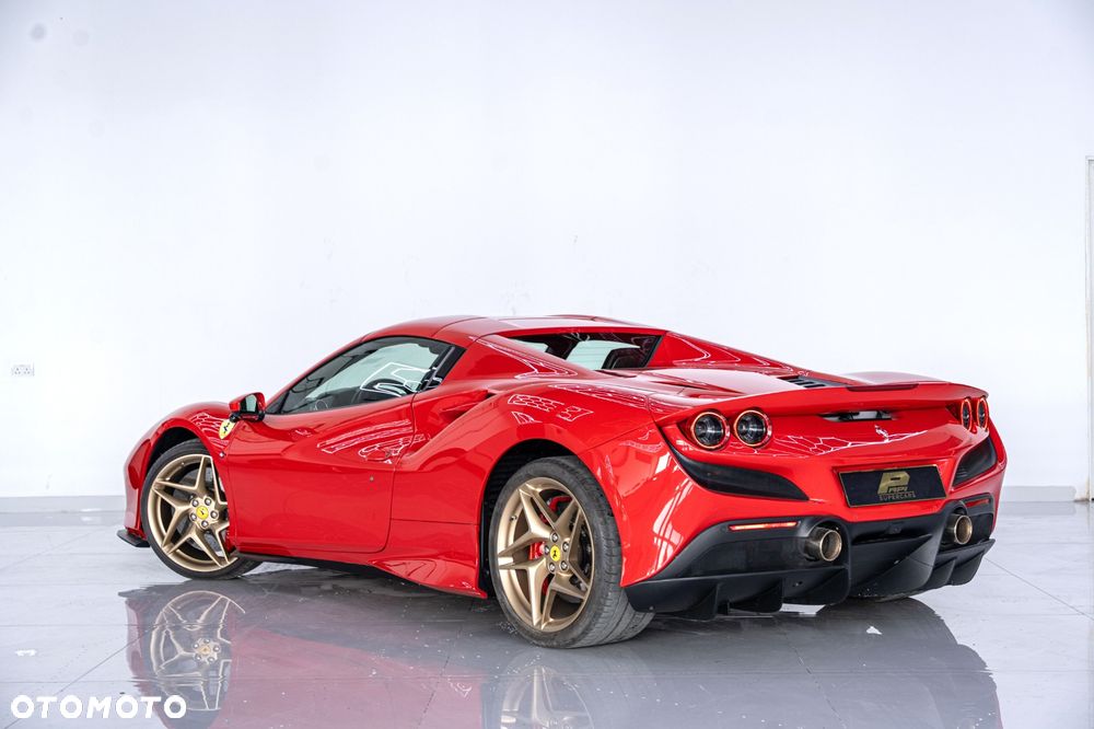 Ferrari F8 Spider 2022