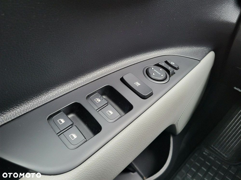 Kia Stonic 1.0 T-GDI L Business Line - 28