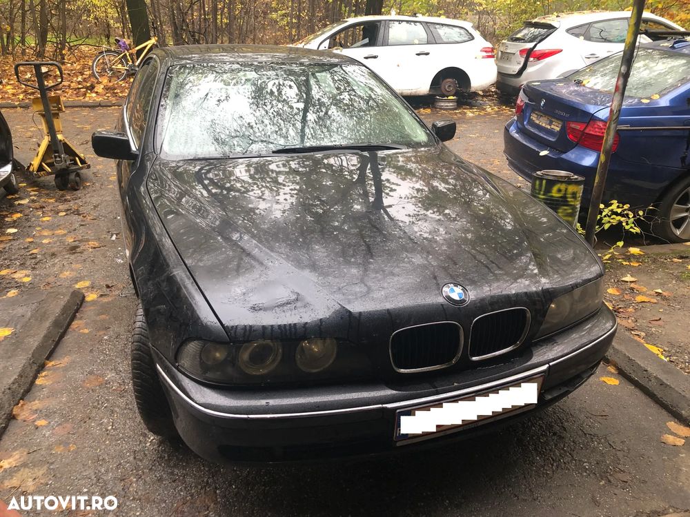 Dezmembrez Bmw Seria 5 E39 520i negru benzina an 2000 - 6