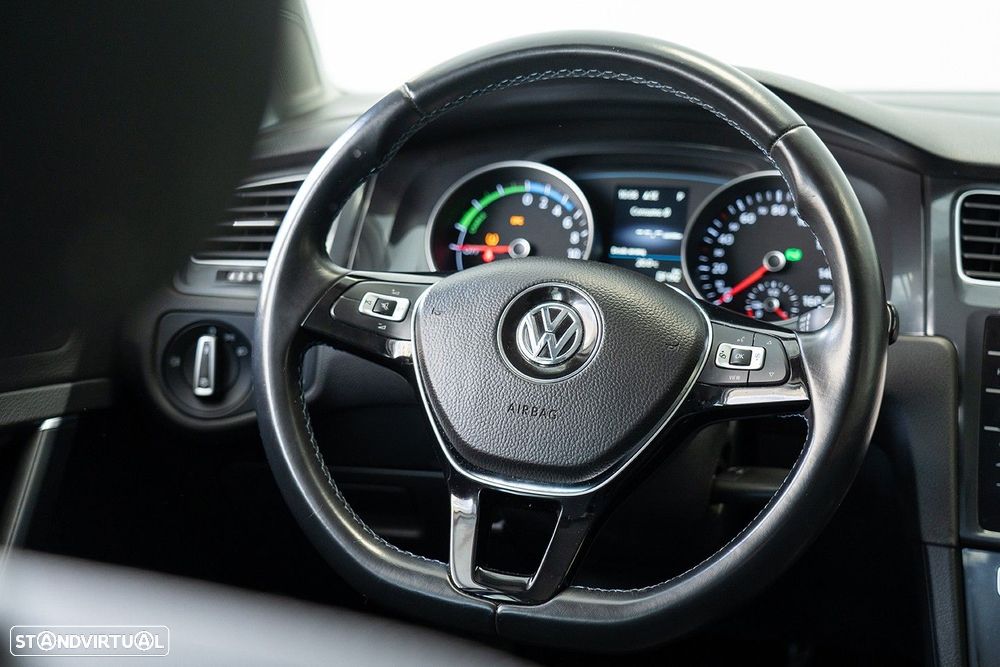 VW e-Golf Standard - 26