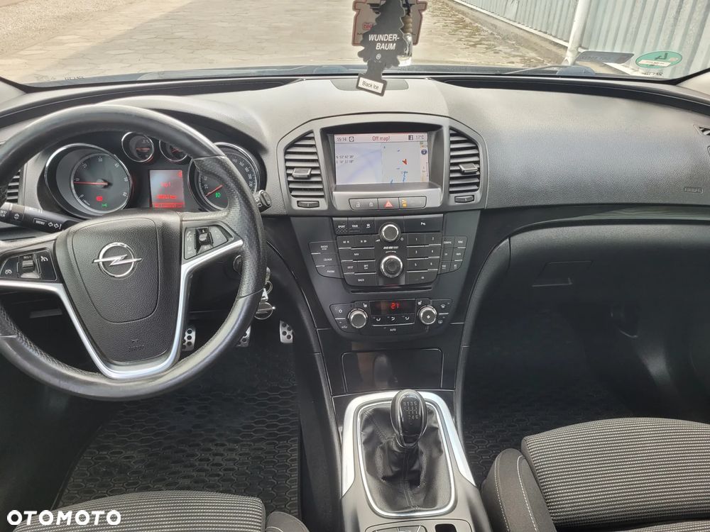 Opel Insignia - 8