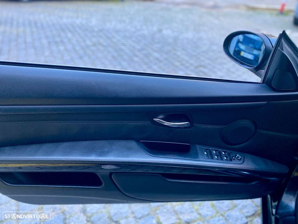 BMW 335 i Auto - 15