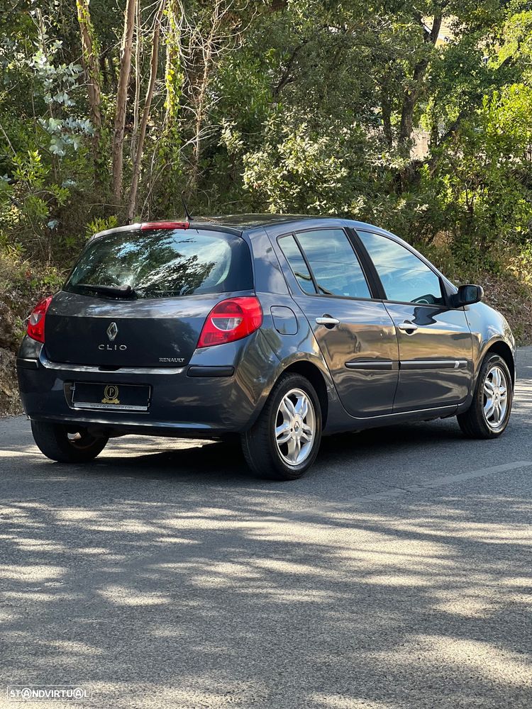 Renault Clio 1.2 16V Dynamique S - 5