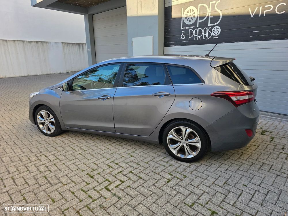 Hyundai i30 SW 1.6 CRDi Style J17 - 7