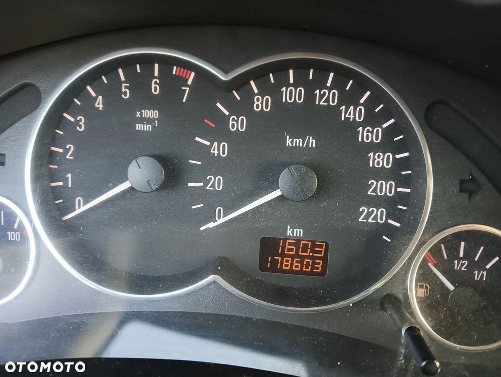 Opel Meriva 1.6 16V Essentia - 7