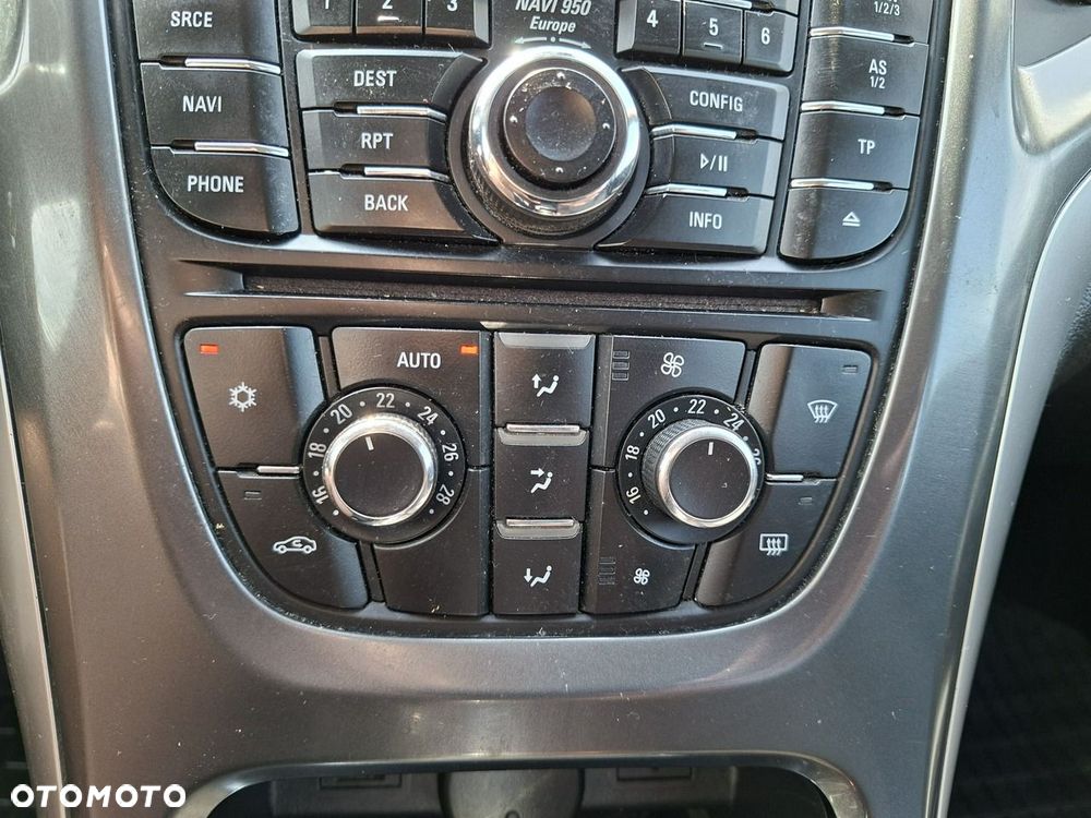 Opel Astra 1.4 T Cosmo EU6 - 22