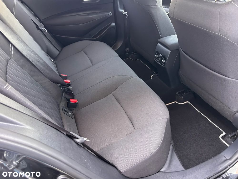 Toyota Corolla - 17