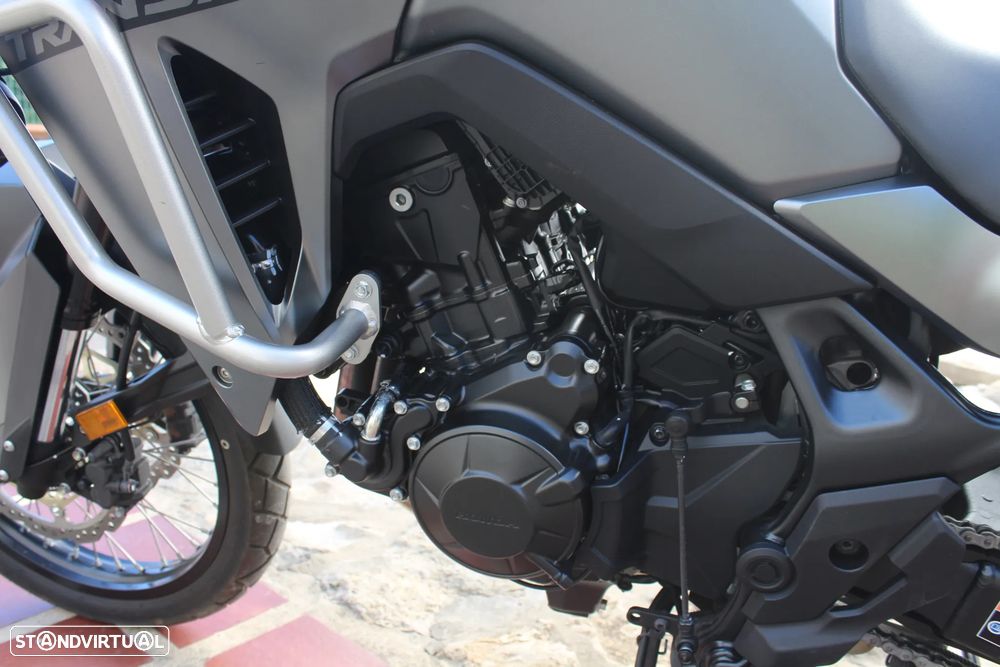 Honda Transalp RD16 (2023) - 30