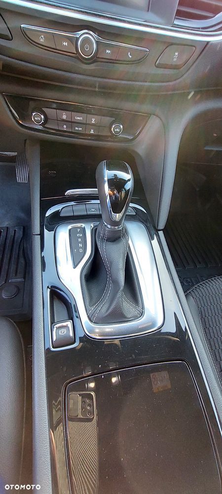 Opel Insignia - 10