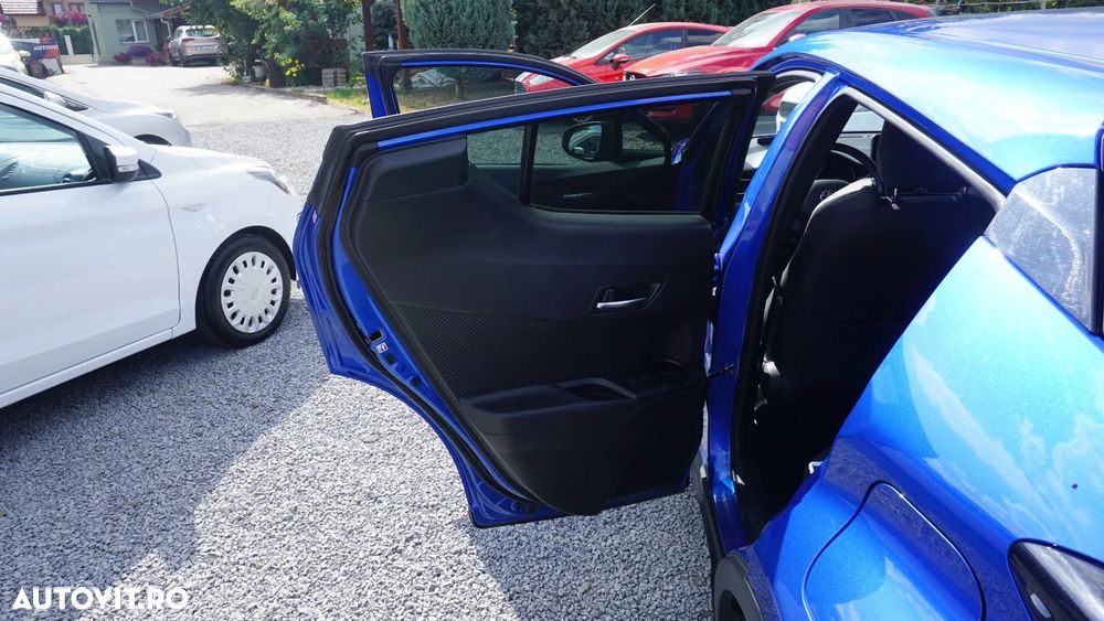 Toyota C-HR - 7