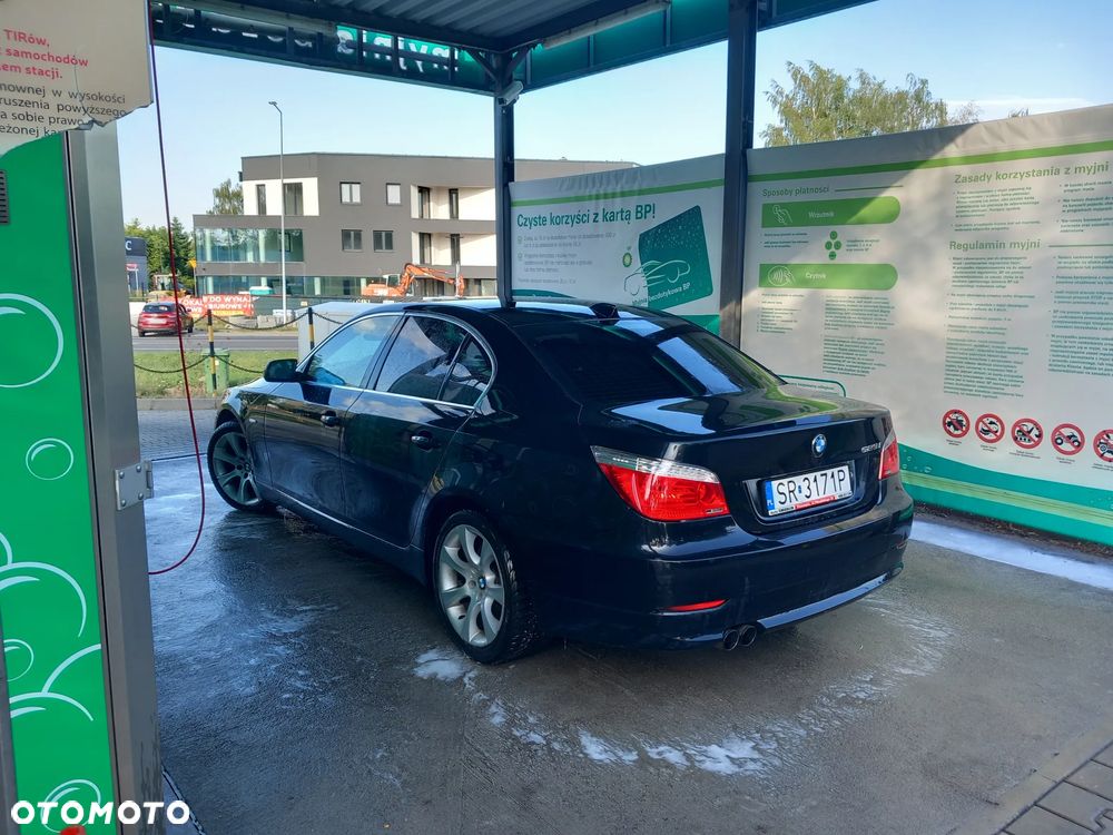 BMW Seria 5 523i - 3
