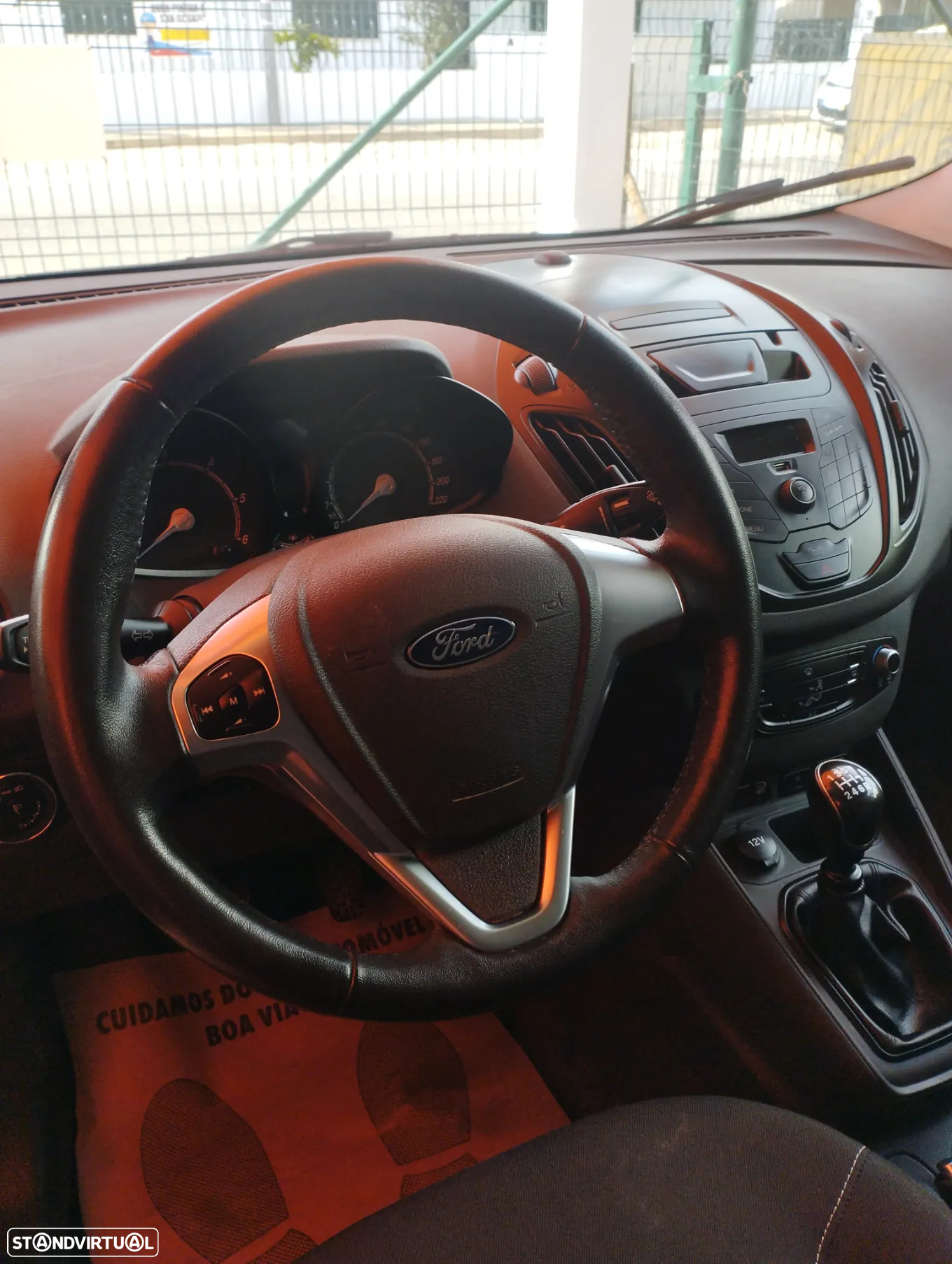 Ford Transit - 10