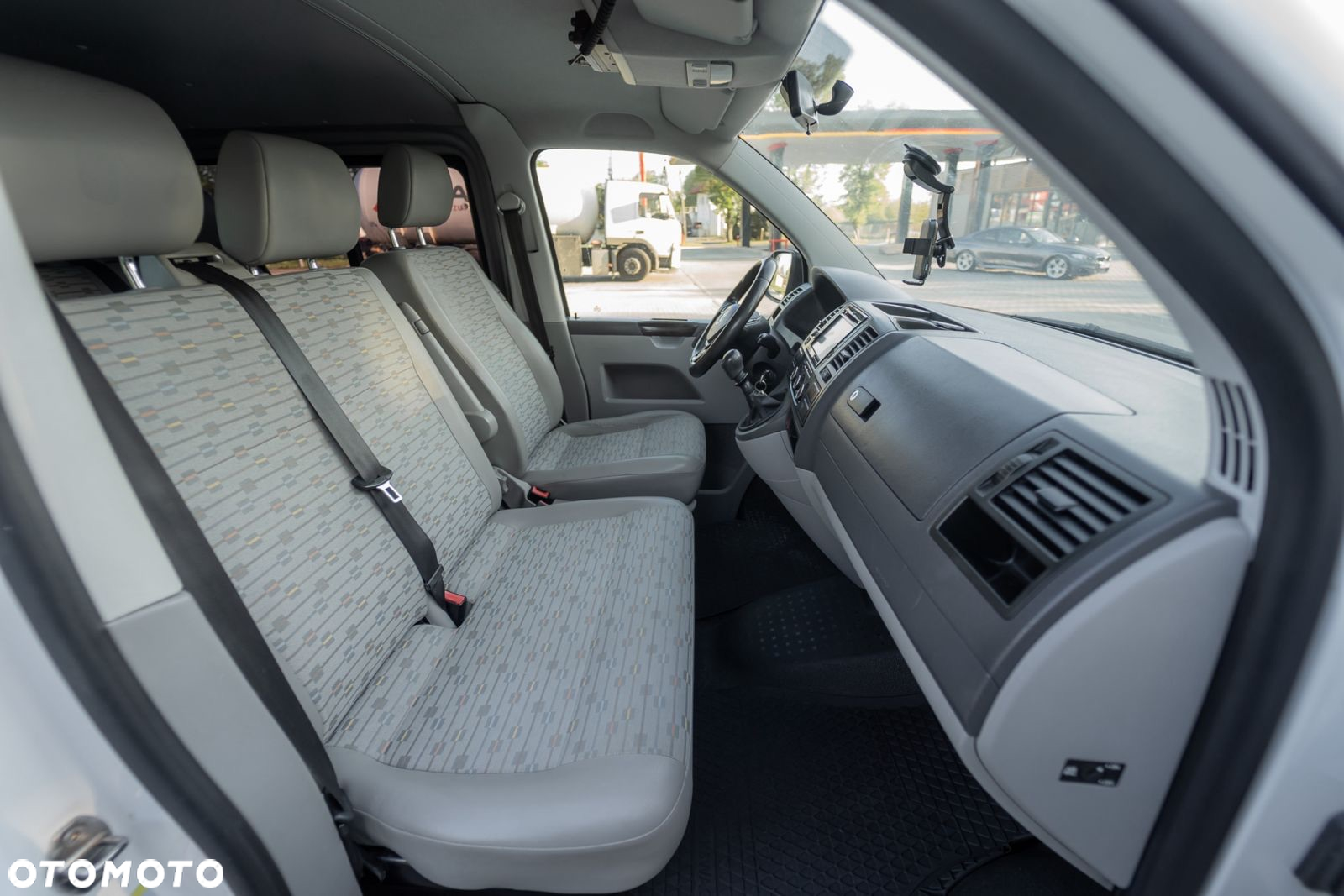 Volkswagen T5 - 24