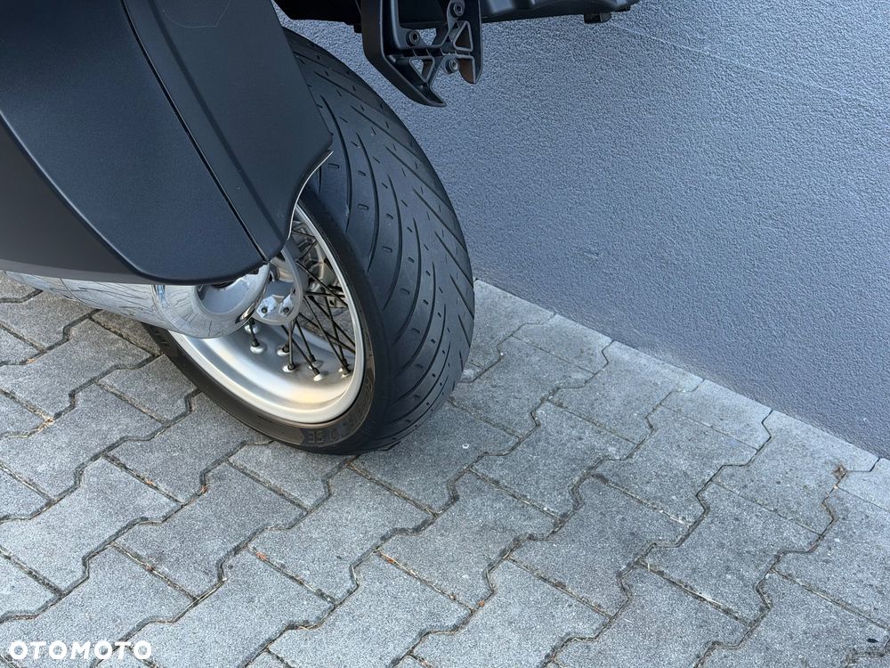 BMW R - 27