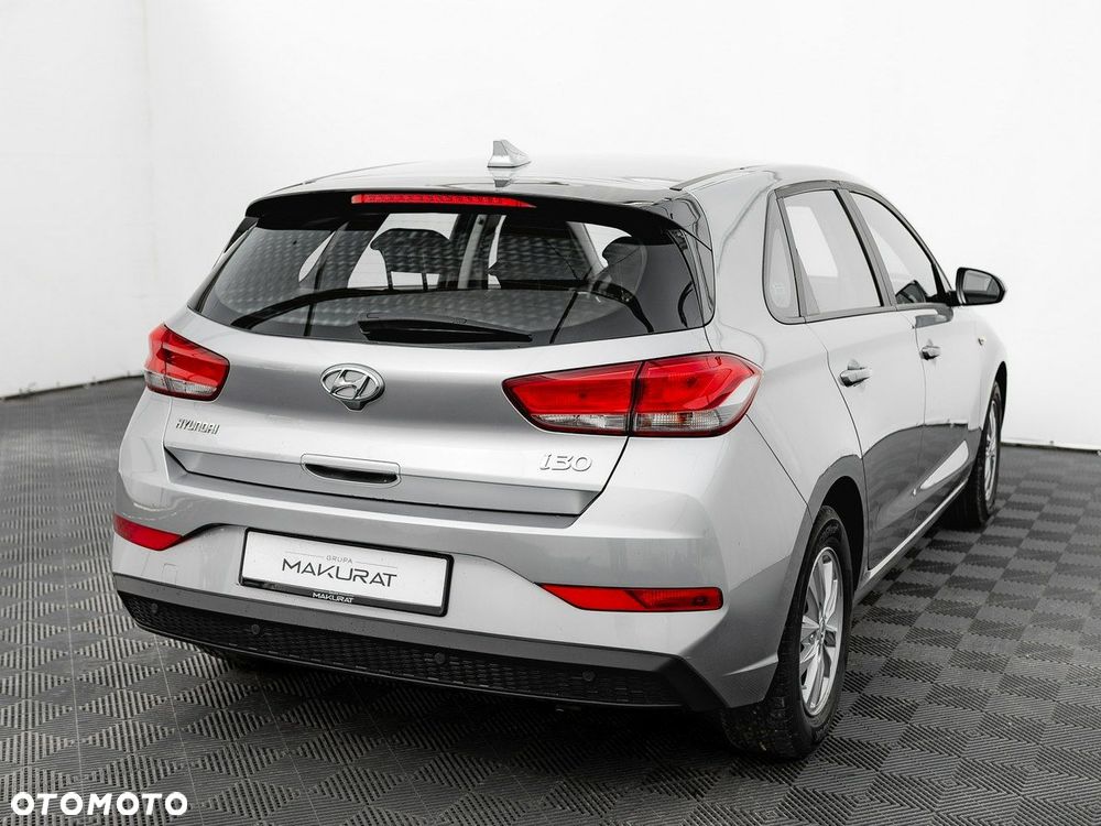 Hyundai i30 1.5 DPI Classic + - 6