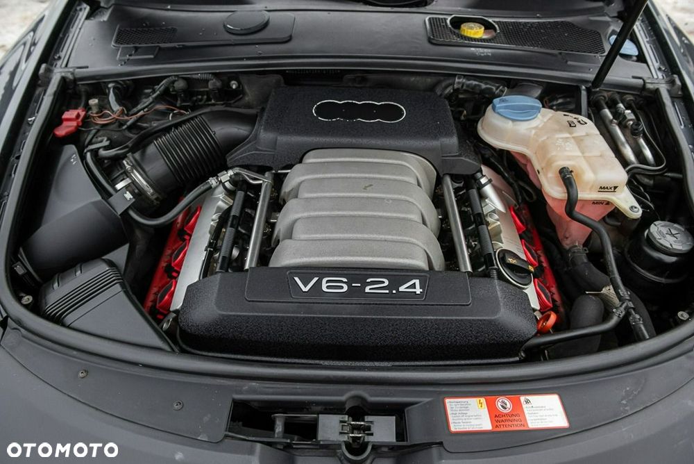 Audi A6 Avant 2.4 - 24