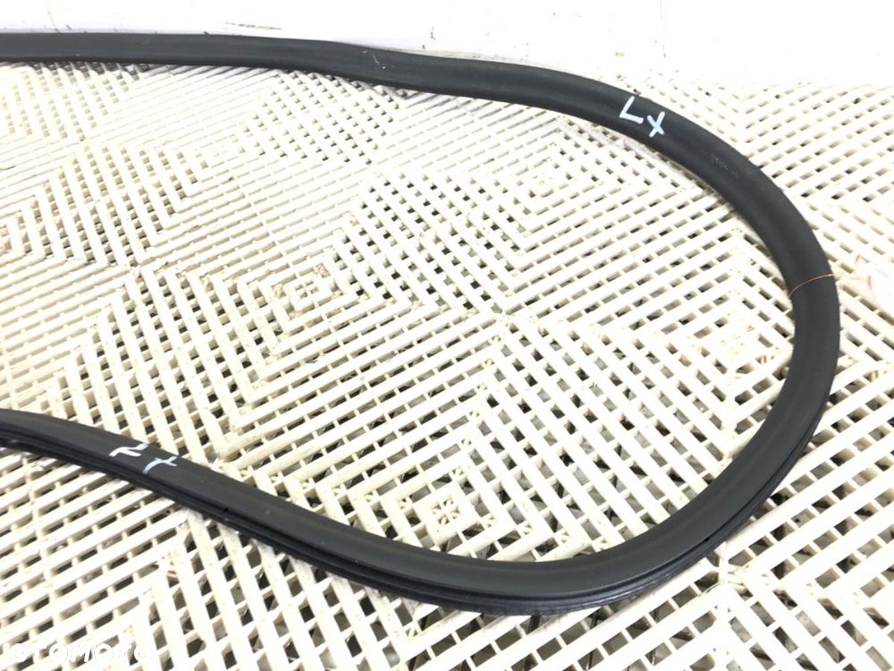 USZCZELKA DRZWI TYŁ LEWA - 76.00 PLN - BMW 5 (G30, F90) 2016 - 2022 540 i Mild-Hybrid xDrive 245 kW - 3