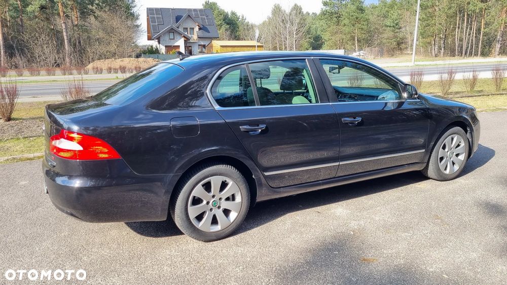 Skoda Superb 2.0 TDI Exclusive - 11