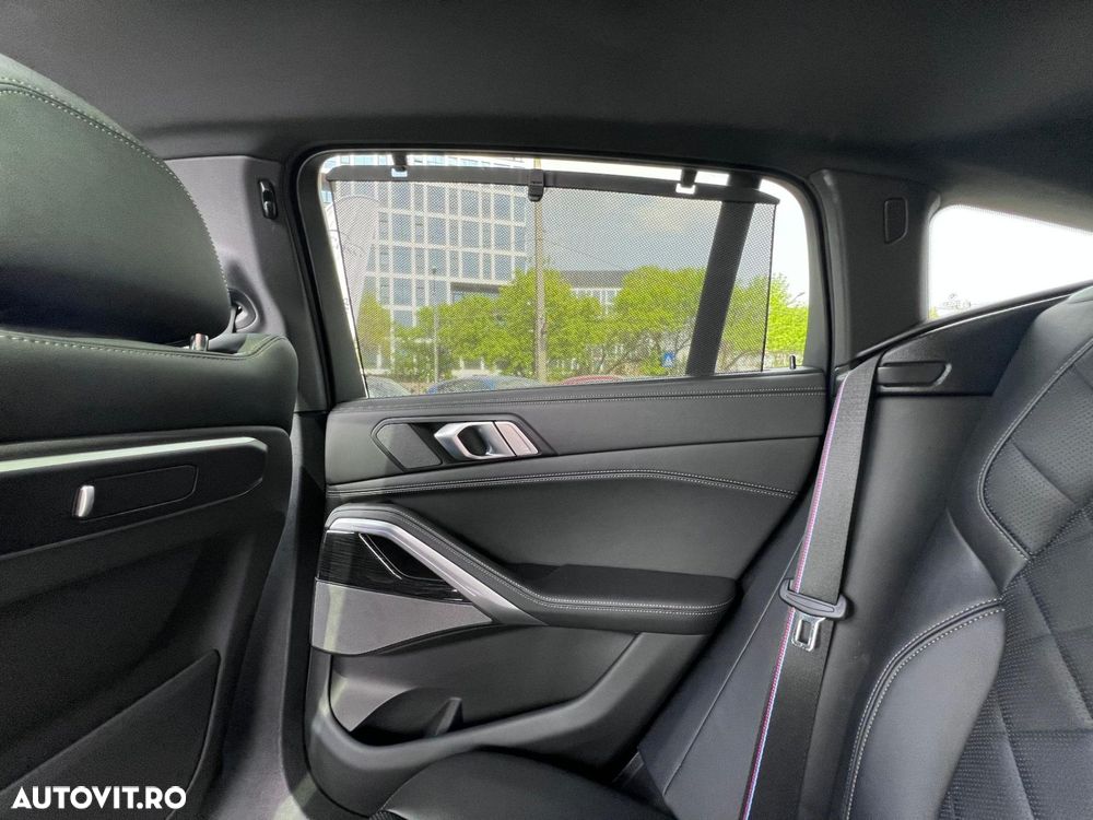 BMW X6 xDrive40i AT MHEV - 19