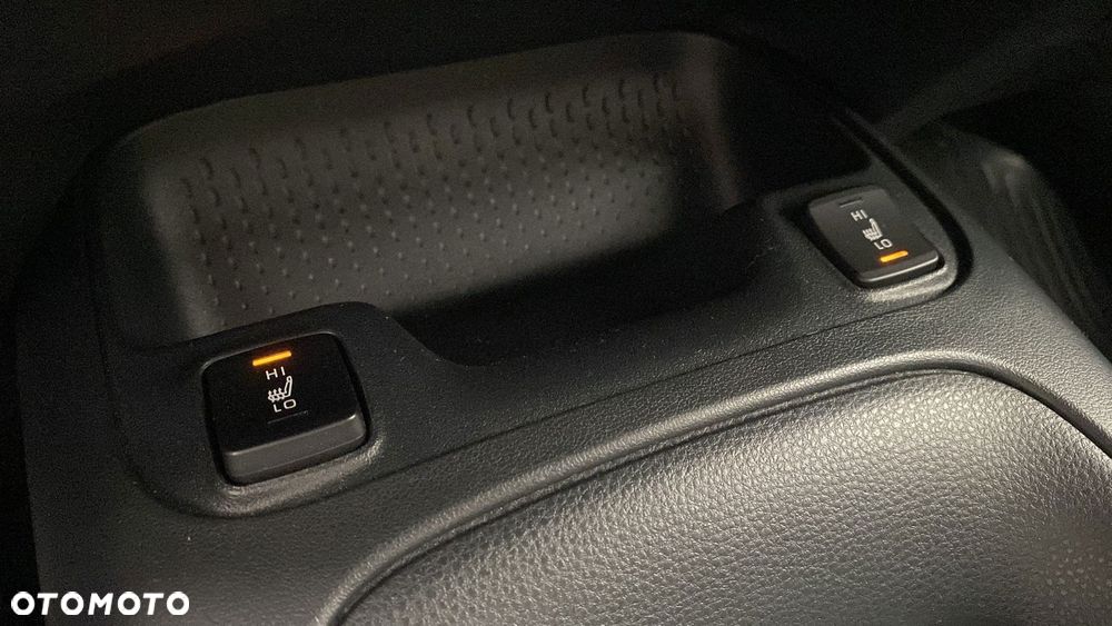 Toyota Corolla 1.6 Comfort - 19