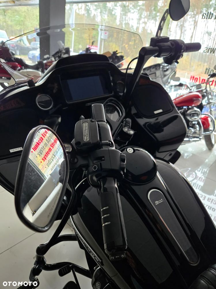 Harley-Davidson Touring Road Glide - 3