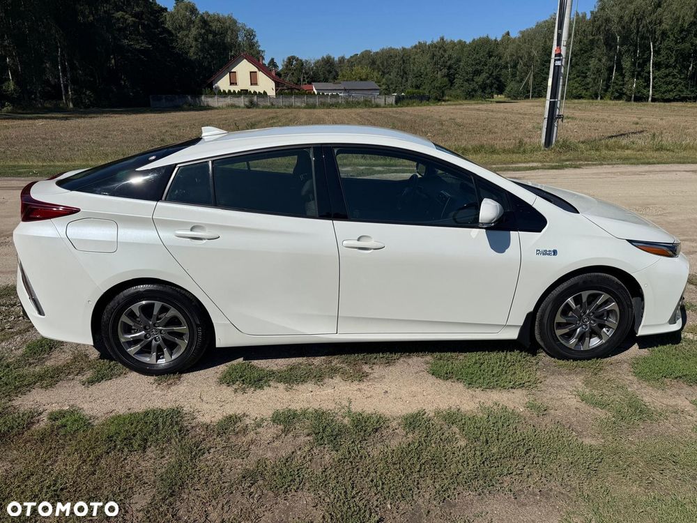 Toyota Prius Hybrid Executive - 4