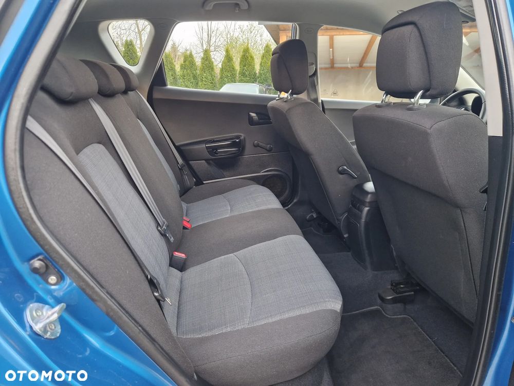 Kia Ceed 1.4 CVVT Dream-Team Edition - 26