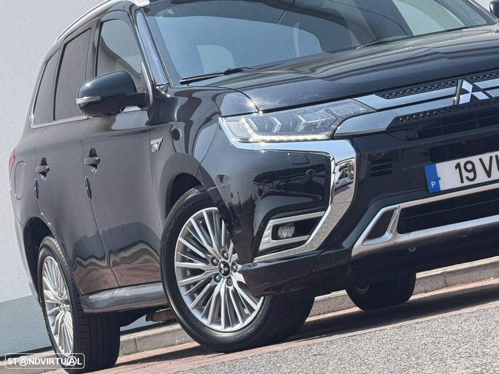 Mitsubishi Outlander 2.0 Instyle Navi - 28