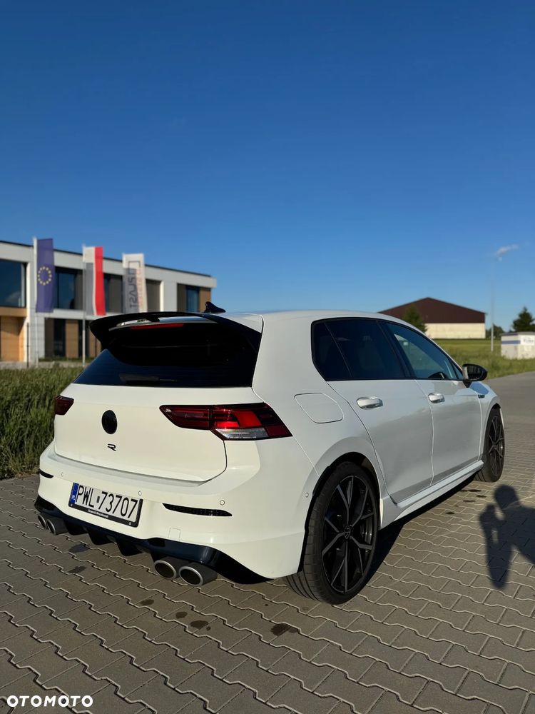 Volkswagen Golf - 2