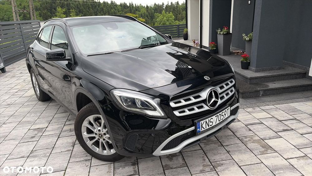Mercedes-Benz GLA 180 7G-DCT Style - 1