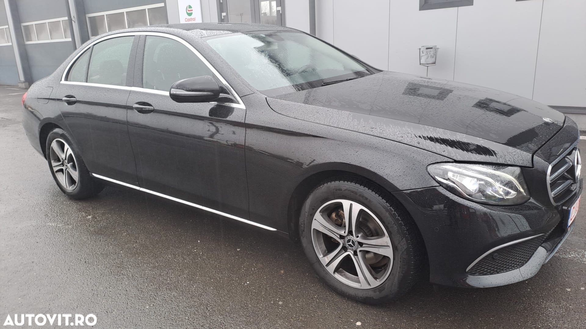 Mercedes-Benz E 220 d 9G-TRONIC - 5