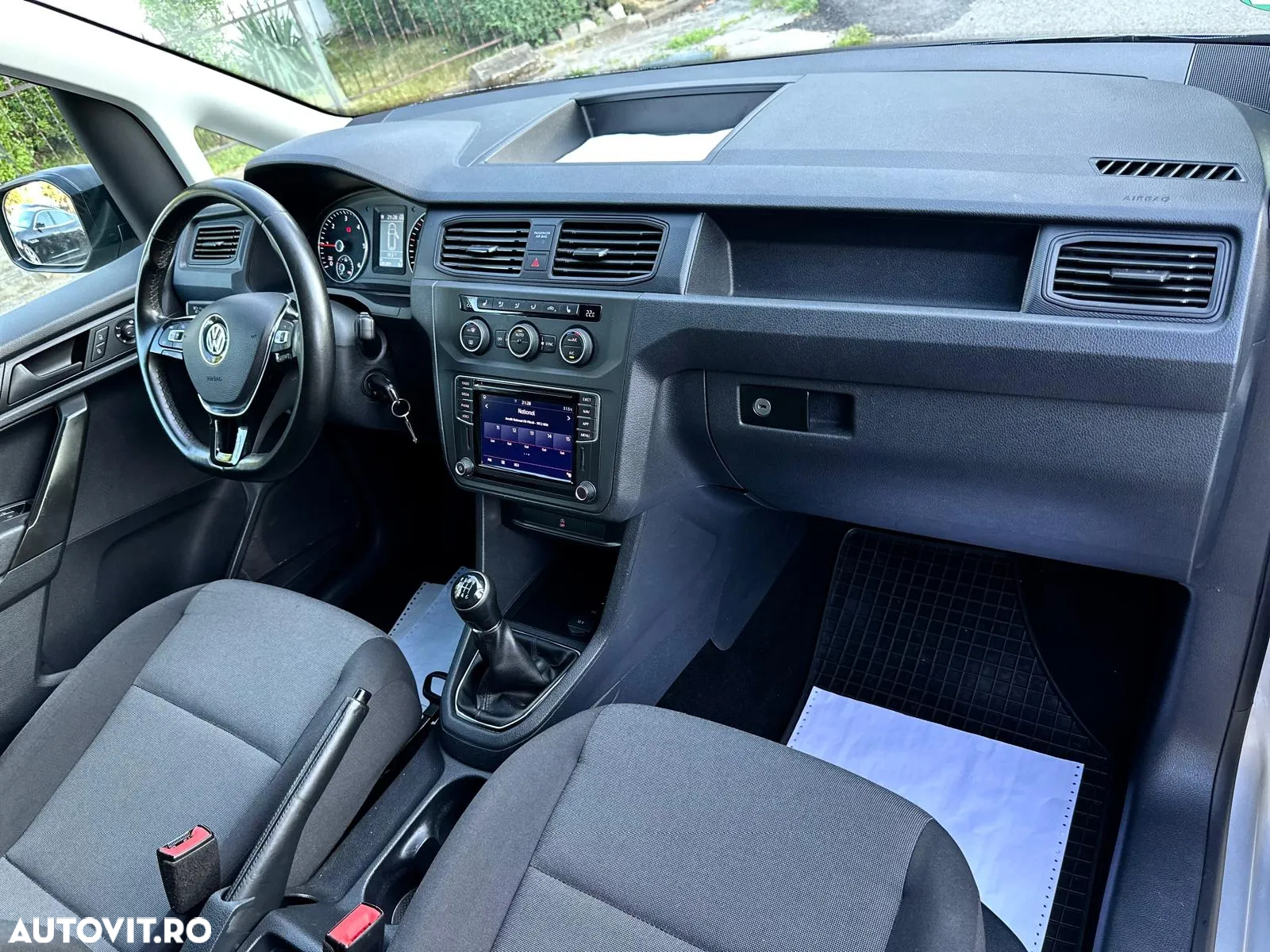 Volkswagen Caddy Maxi - 12