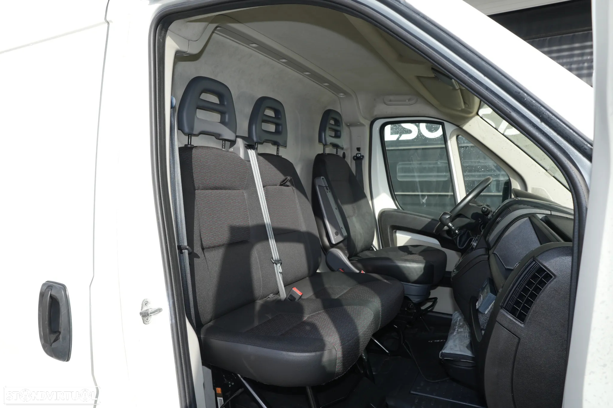 Peugeot Boxer Frio Isotermica 2.0BlueHDI 163cv - 13